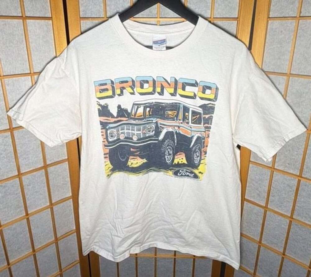 Junk Food Ford Bronco Graphic Tee Size M Cream Vintage Wash